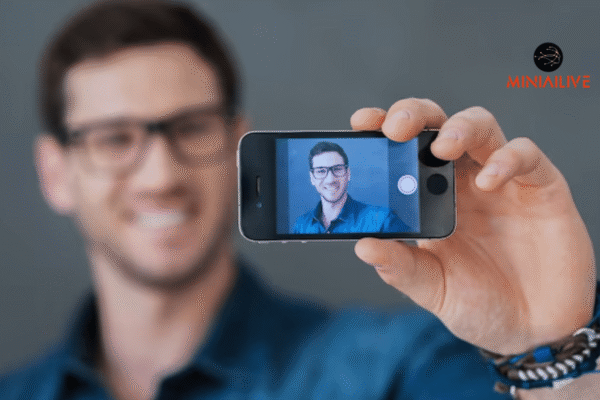 selfie identity verification with MiniAILive